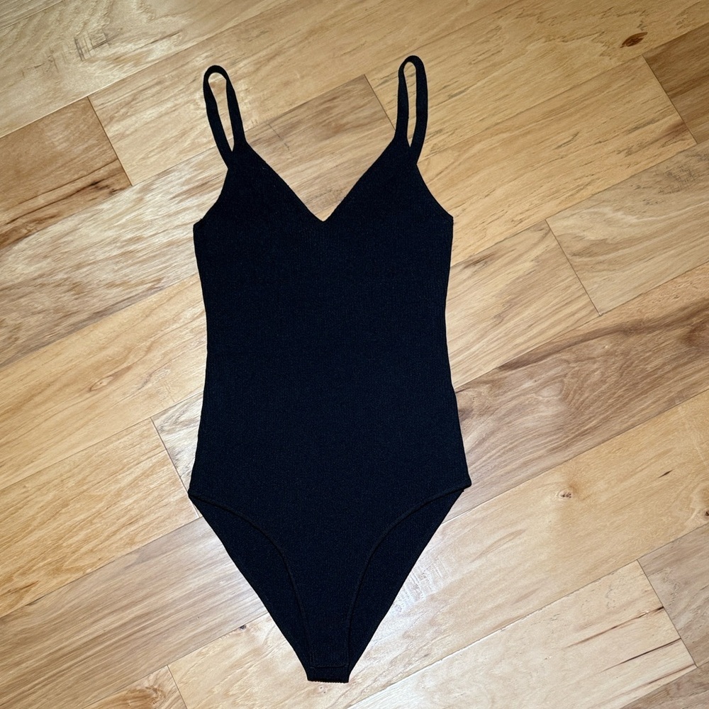ZARA Ribbed Bodysuit - Picture 2 of 8